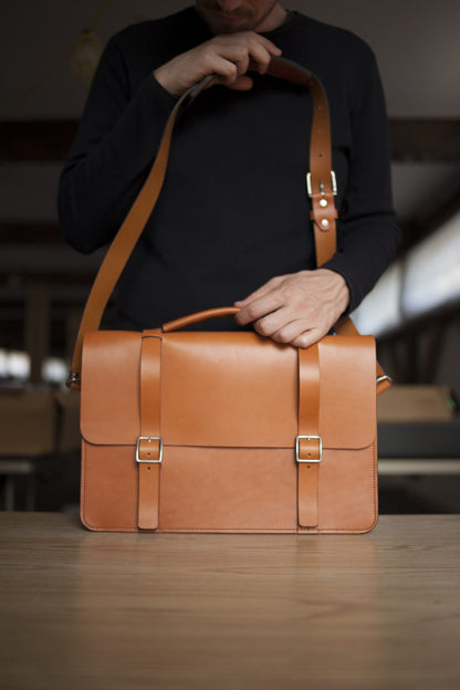 The Classic - English Tan - 16" wide