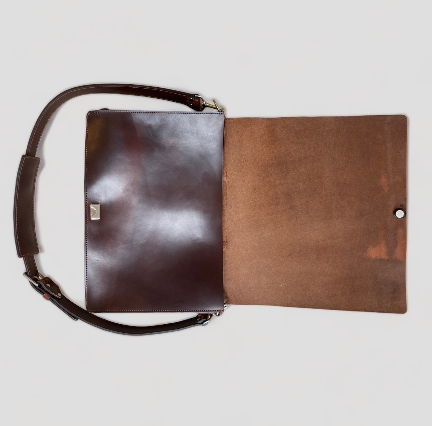 The Minimal - Burgundy Chromexcel