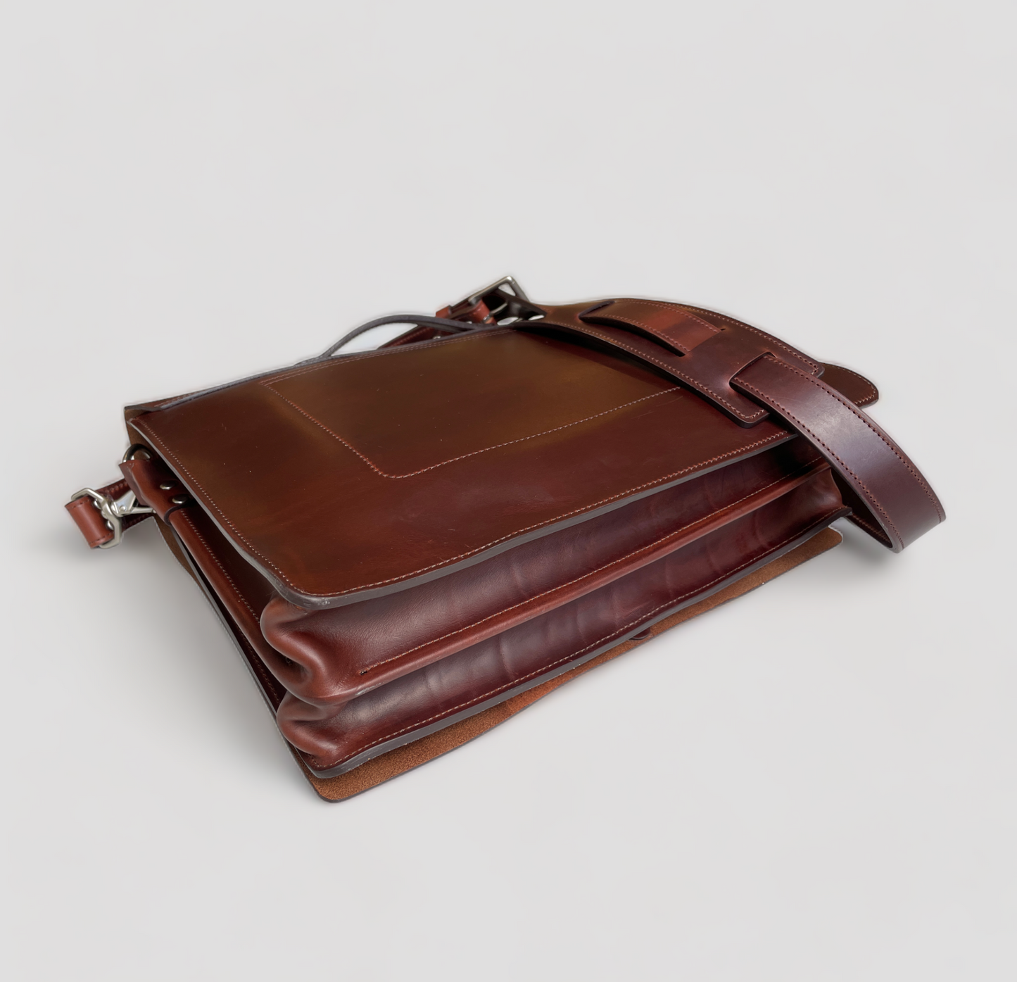 The Minimal - Burgundy Chromexcel