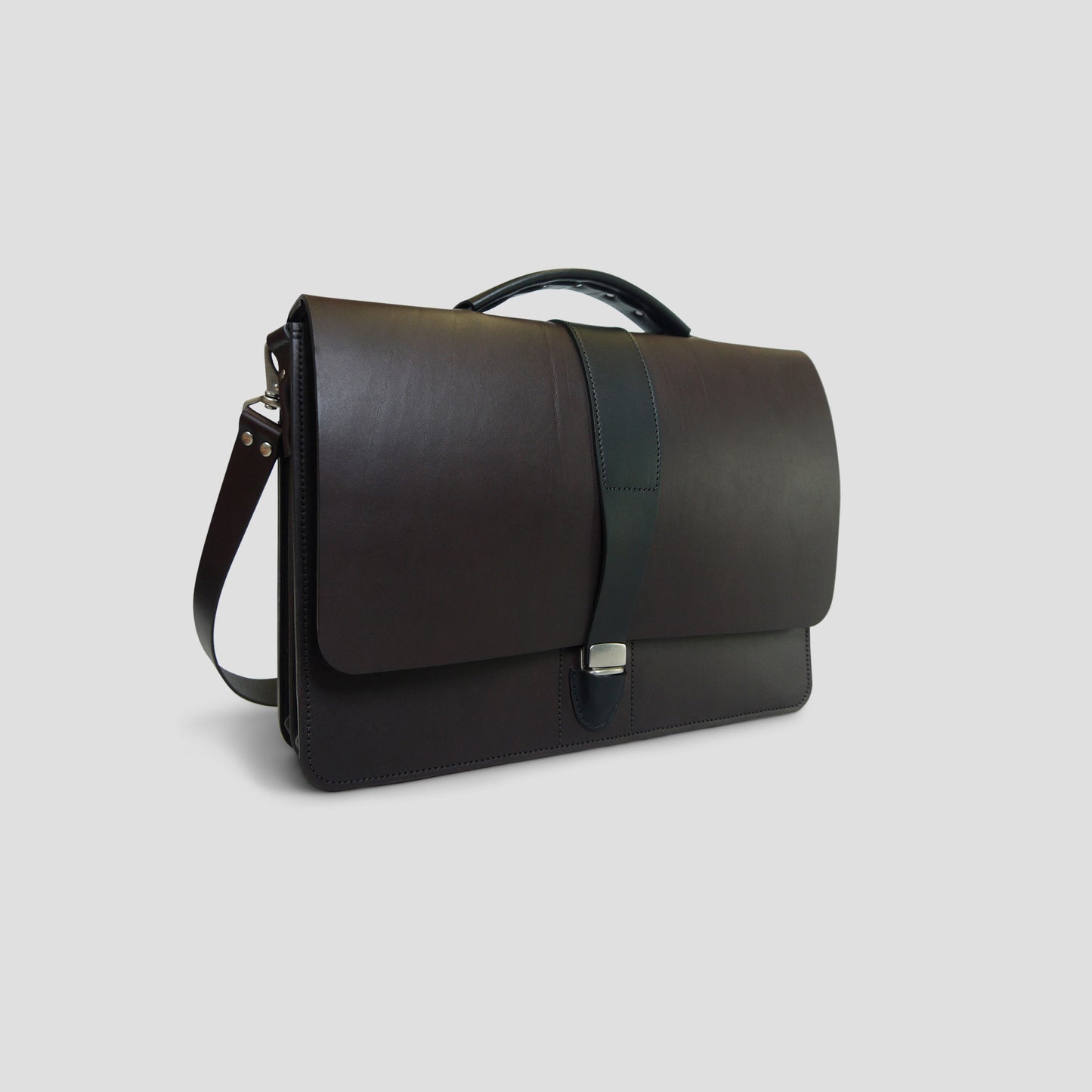 The Kontrast - Black with Medium Brown